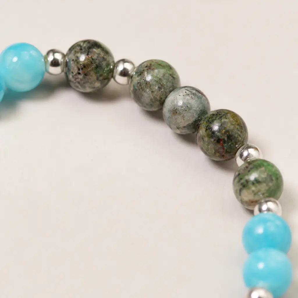 Sagittarius zodiac gemstone bracelet showcasing green stone accents, premium horoscope jewelry for thoughtful gifts